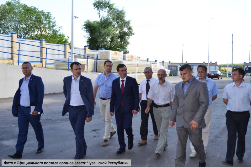 Руководители Кабинета Министров и Минэкономразвития ЧР ознакомились с ходом строительства производственных площадок НПП «ЭКРА»